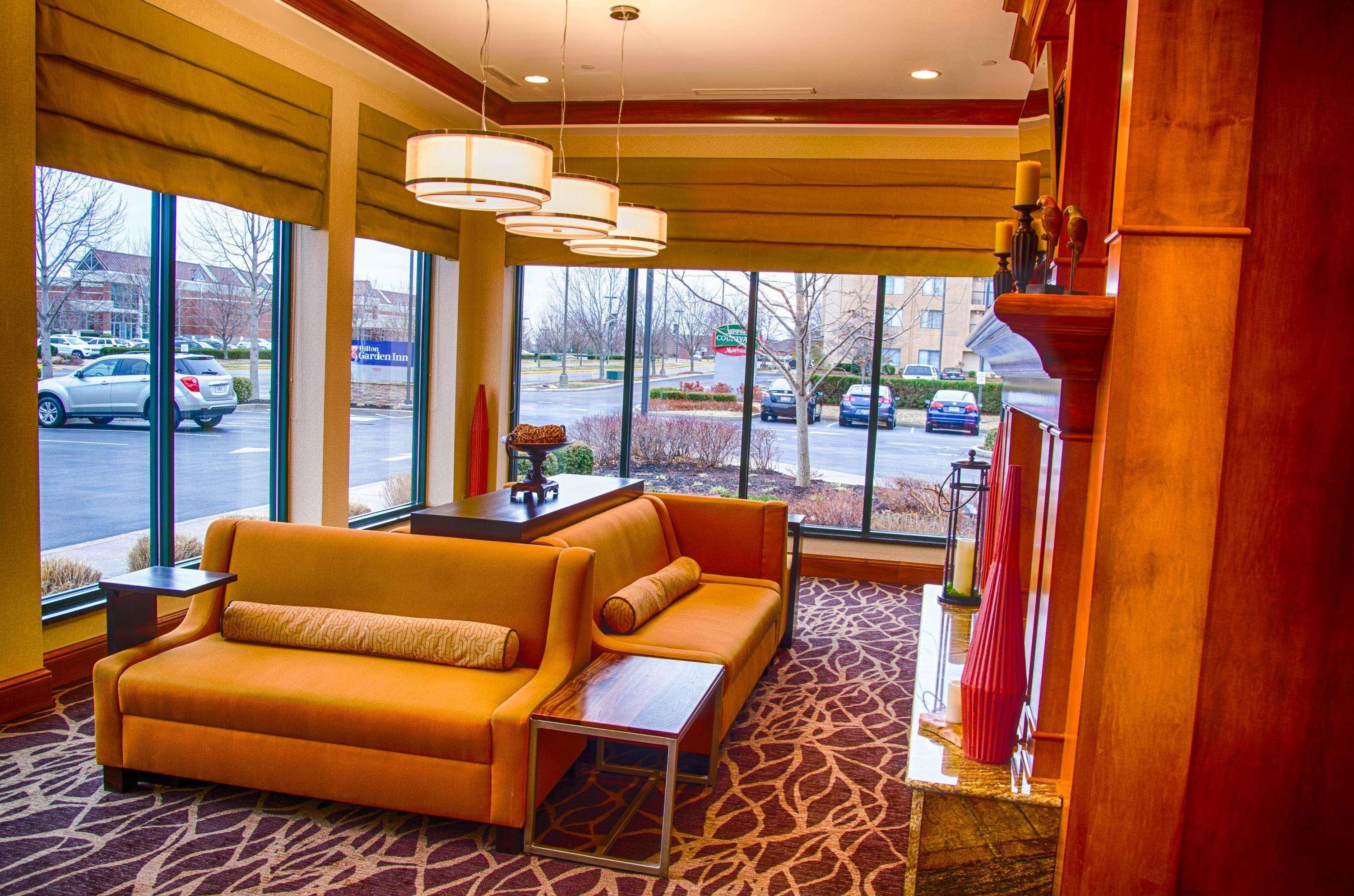 Hilton Garden Inn Боулинг Грин Экстерьер фото